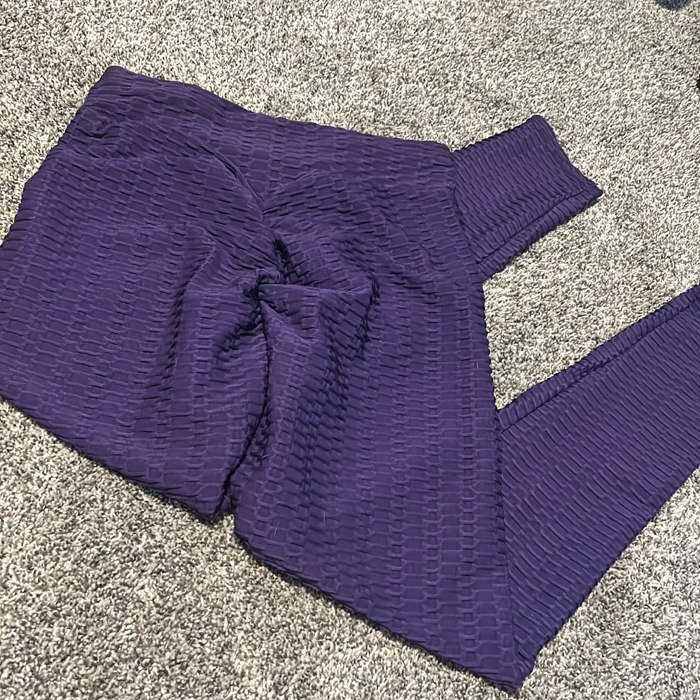 Scrunch butt leggings